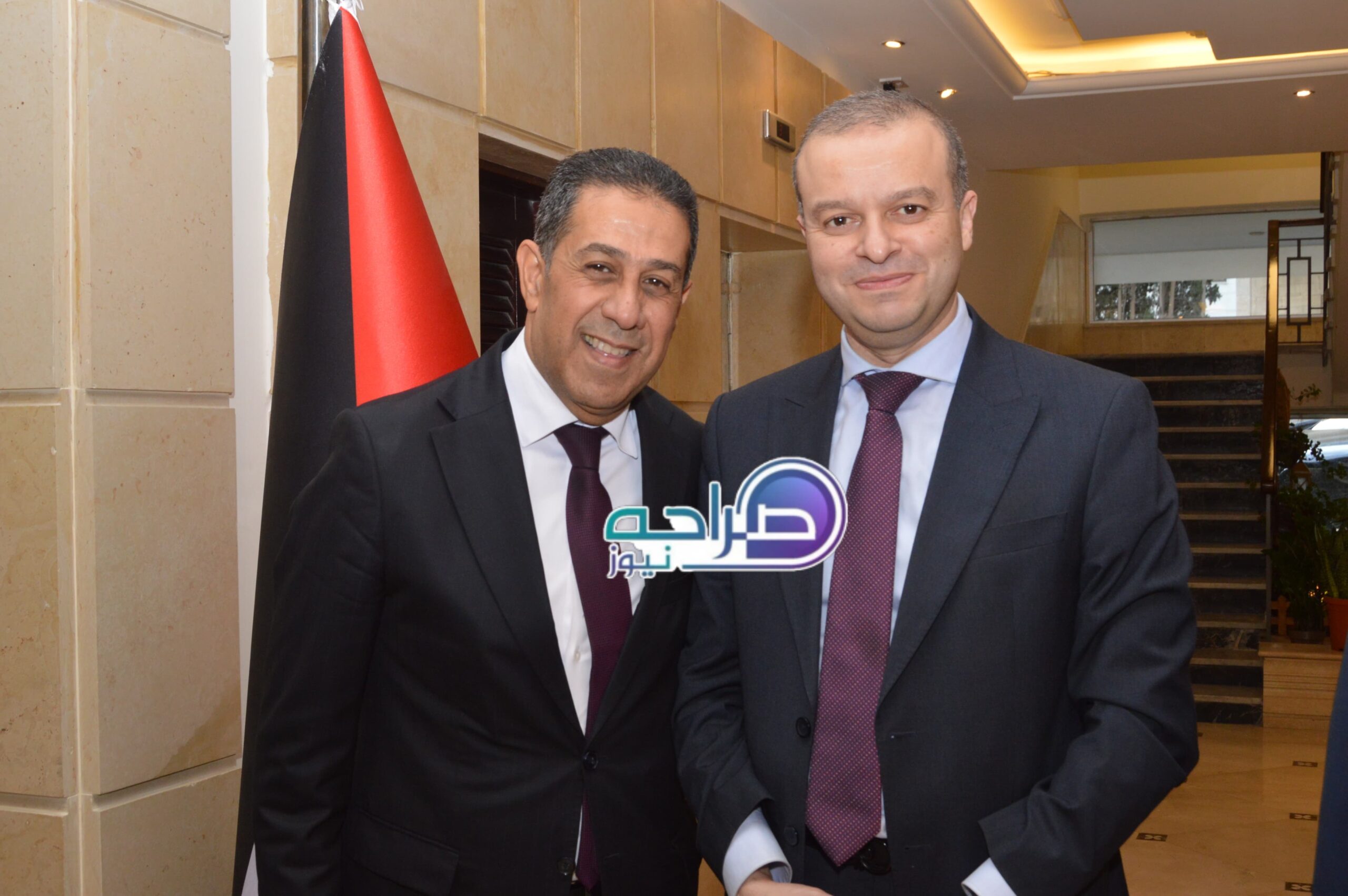 رئيس واعضاء "صناعة عمان" وممثلو القطاعات الصناعية يستقبلون المهنئين