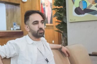 من أقنع الفقراء أن الفقر جميل وأنه ليس عيبا؟