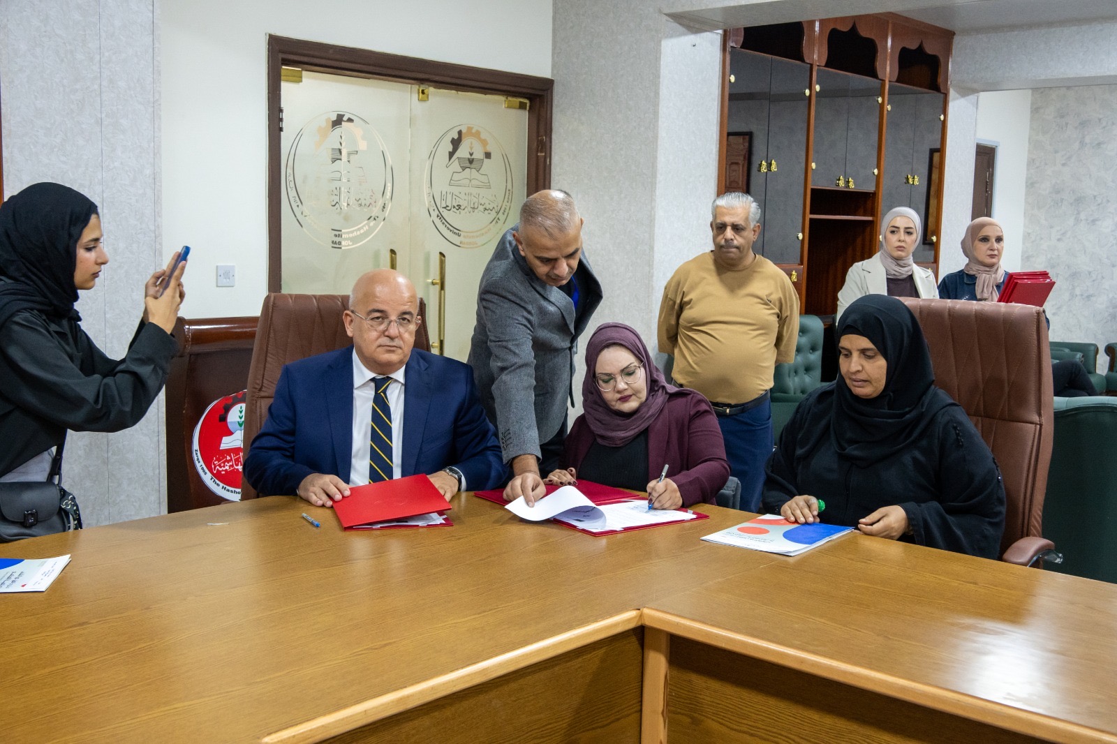 الجامعة الهاشمية توقّع 10 اتفاقيات لتمكين الشباب وتنمية المجتمعات المحلية في الزرقاء والمفرق...