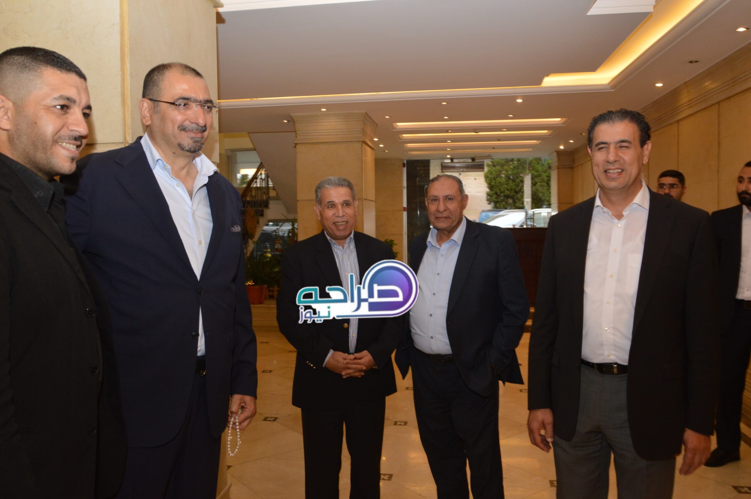رئيس واعضاء "صناعة عمان" وممثلو القطاعات الصناعية يستقبلون المهنئين