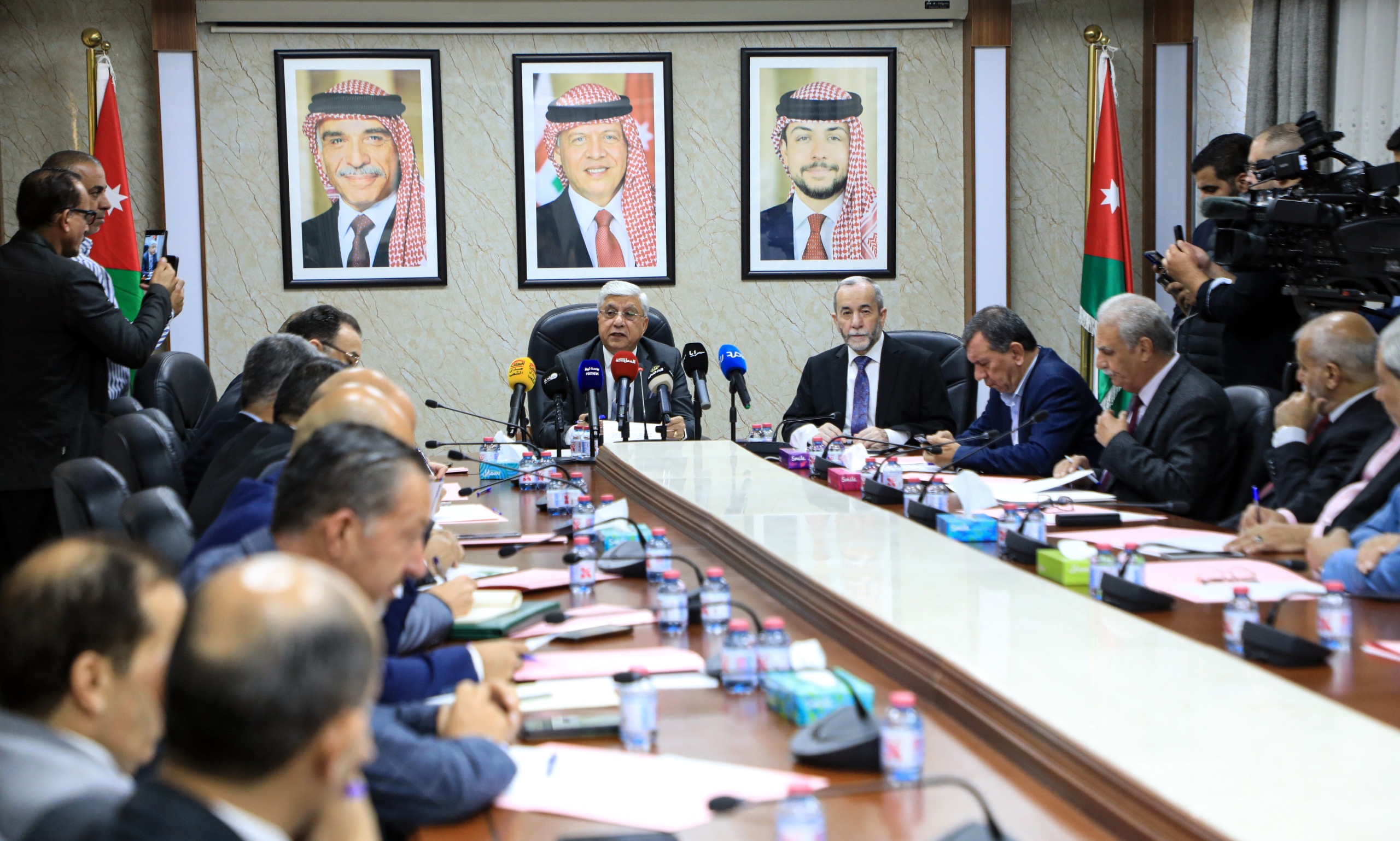 صورة حول : "البيئة النيابية" تبحث إزالة الأشجار من أرصفة شوارع عمّان وأثرها البيئي والحضري "البيئة النيابية" تبحث إزالة الأشجار من أرصفة شوارع عمّان وأثرها البيئي والحضري