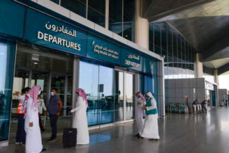 وفاة 12 شخصا وإصابة 309 آخرين بهجوم على مطار الملك خالد بالرياض.. بينهم أردني