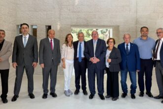 جامعة البترا تستضيف حوارية حول الوعي والذكاء الاصطناعي والروبوتات