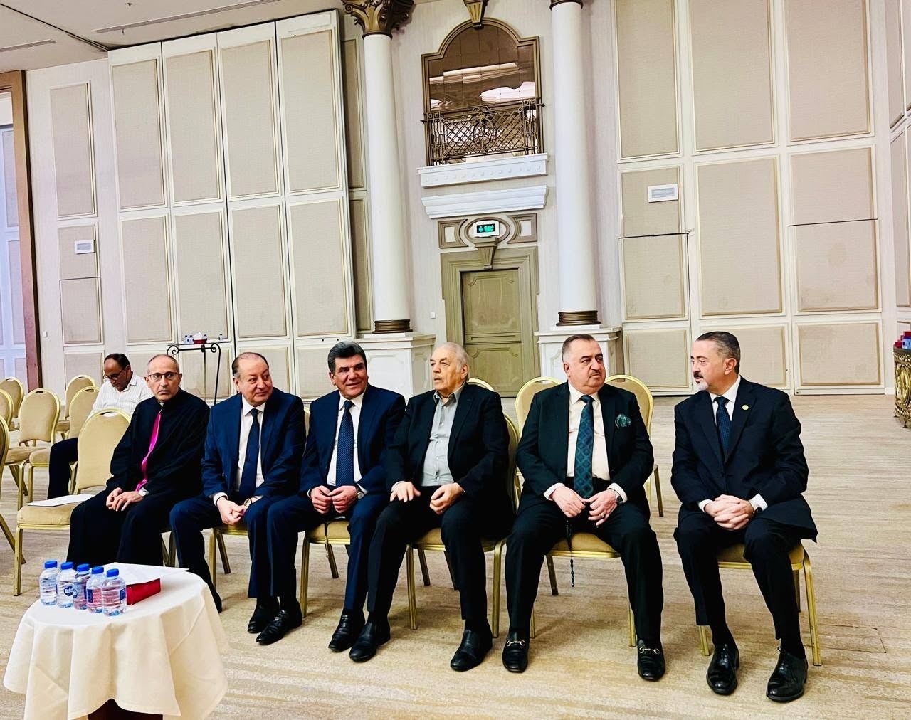 الجالية العراقية في عمّان تقيم مجلس عزاء وحفلًا تأبينيًا لشهداء كنيسة الكرك بحضور السفير عمر البرزنجي