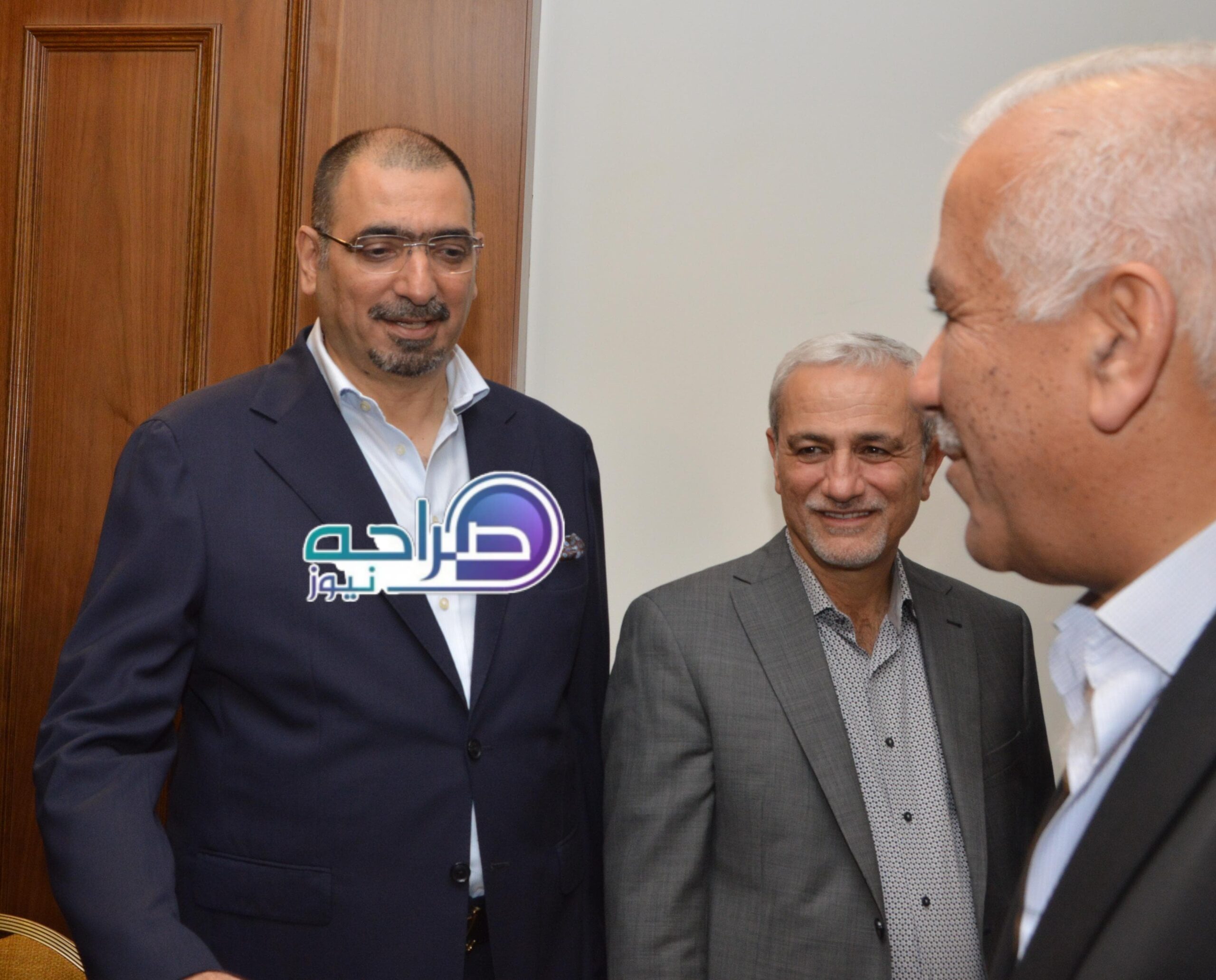 رئيس واعضاء "صناعة عمان" وممثلو القطاعات الصناعية يستقبلون المهنئين