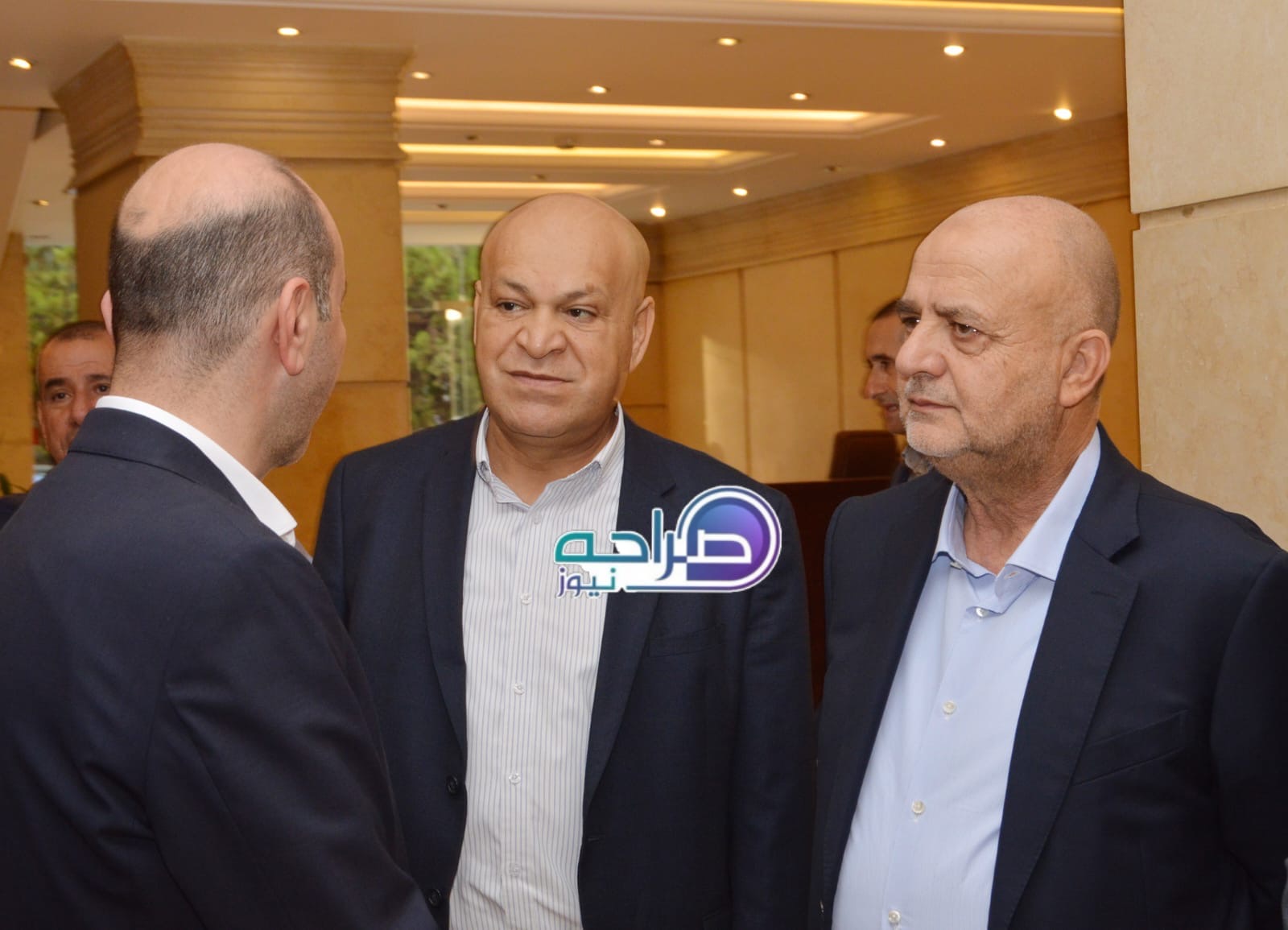 رئيس واعضاء "صناعة عمان" وممثلو القطاعات الصناعية يستقبلون المهنئين