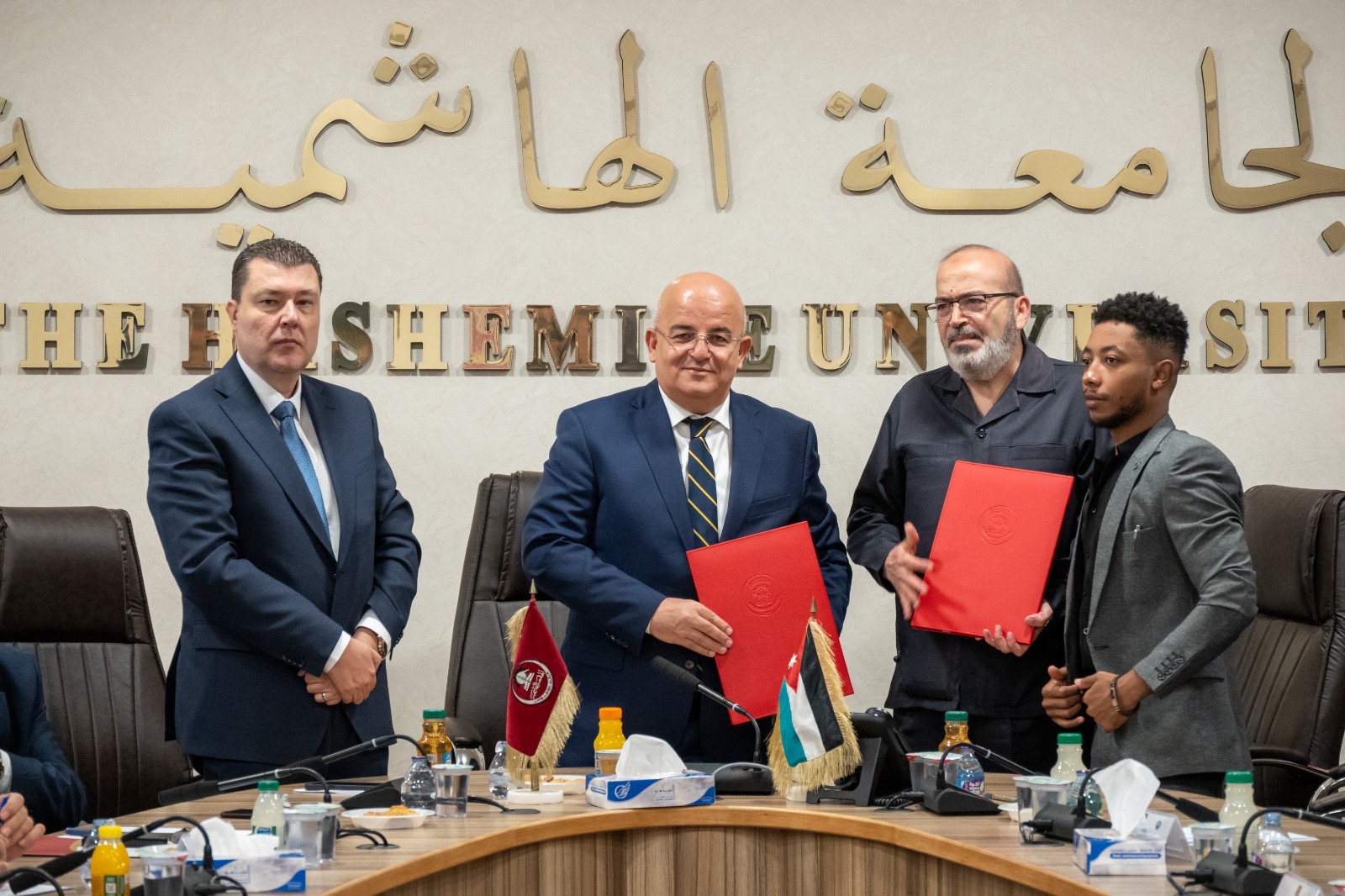 الجامعة الهاشمية توقّع 10 اتفاقيات لتمكين الشباب وتنمية المجتمعات المحلية في الزرقاء والمفرق...