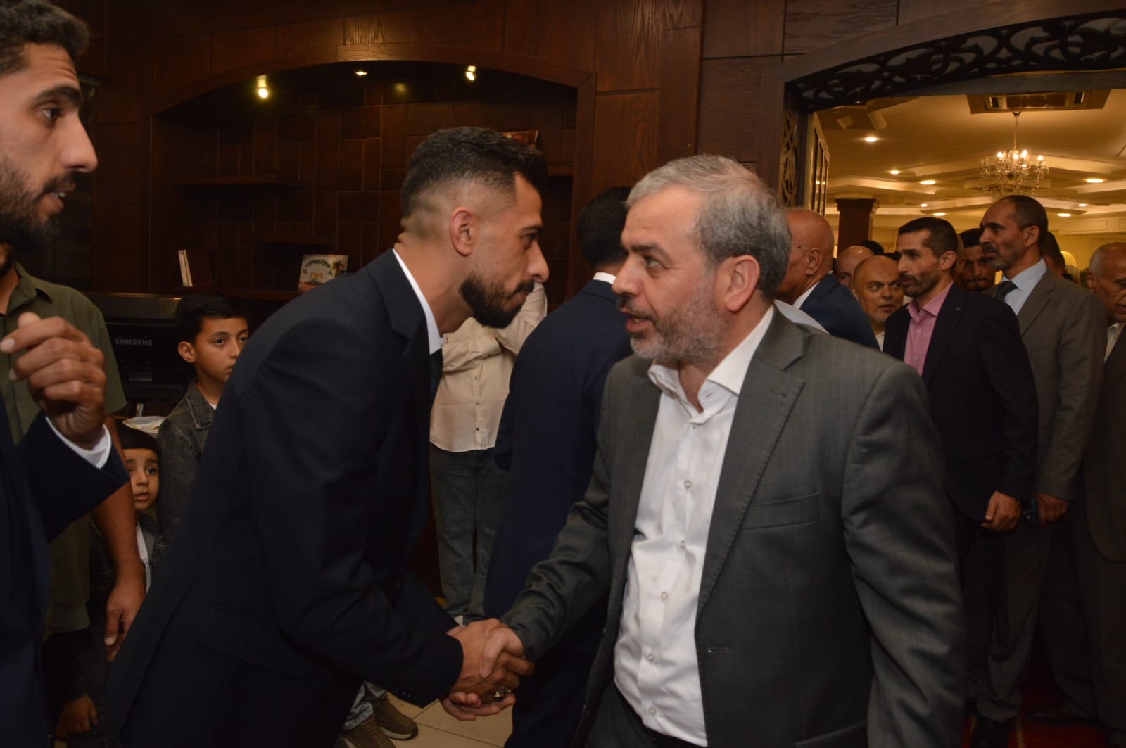 آل الحراسيس وال ابو عواد نسايب .. معالي جمال الصرايرة طلب والشيخ ابو عواد أجاب بطلب