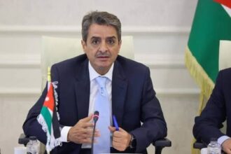 بعد إطفاء الإنارة في ستاد عمان.. وزير الشباب يشكل لجنة تحقيق