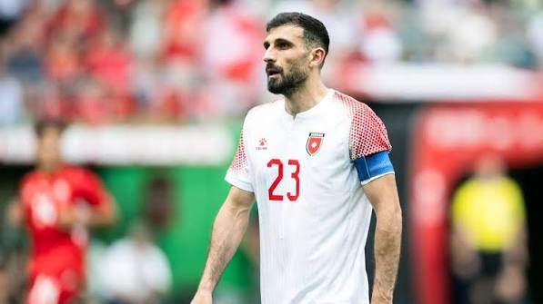 صورة حول : لاعبو منتخب كرة القدم يوجهون رسائل تضامن مع أسر شهداء حادثة الكرك لاعبو منتخب كرة القدم يوجهون رسائل تضامن مع أسر شهداء حادثة الكرك