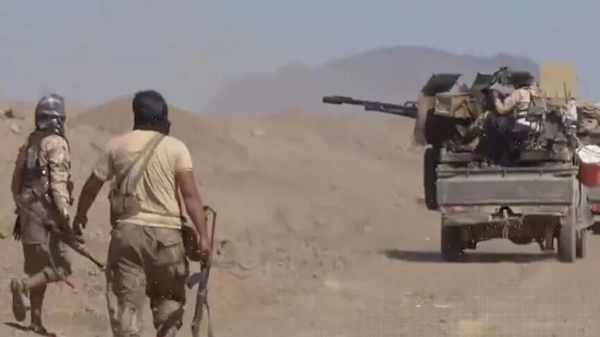 الجيش اليمني يعلن أسر 5 من قيادات "الحوثي" غربي تعز